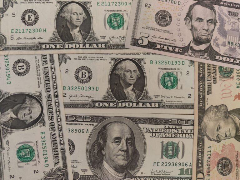 Fidelity’s Dollar Stablecoin Taps Curve and Uniswap as Its DeFi Liquidity Layer