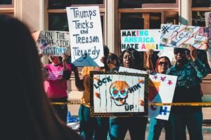 Trump Blocks Housing Bill Signing Over Voter ID Demand, Putting CBDC Ban in Limbo