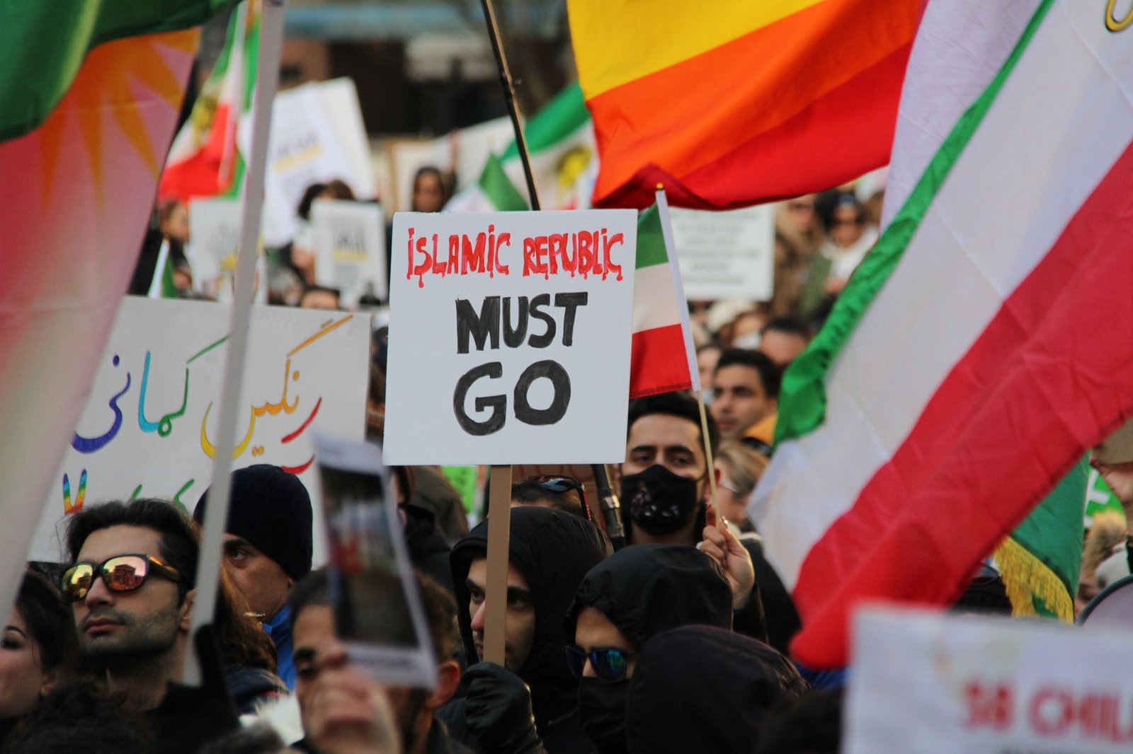Iran Denies Sunday Signing as Trump Declares Strait of Hormuz ‘Open to All’ Tomorrow