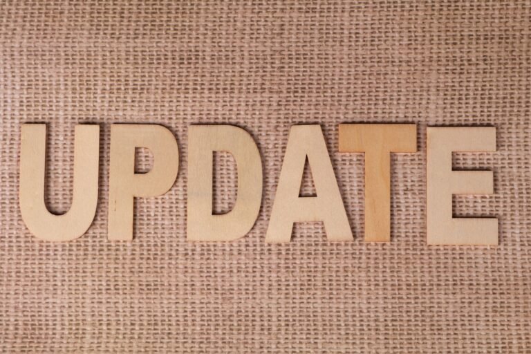 Live updates: An 'altcoin season' signal flashed, but bitcoin's slide is what set it off