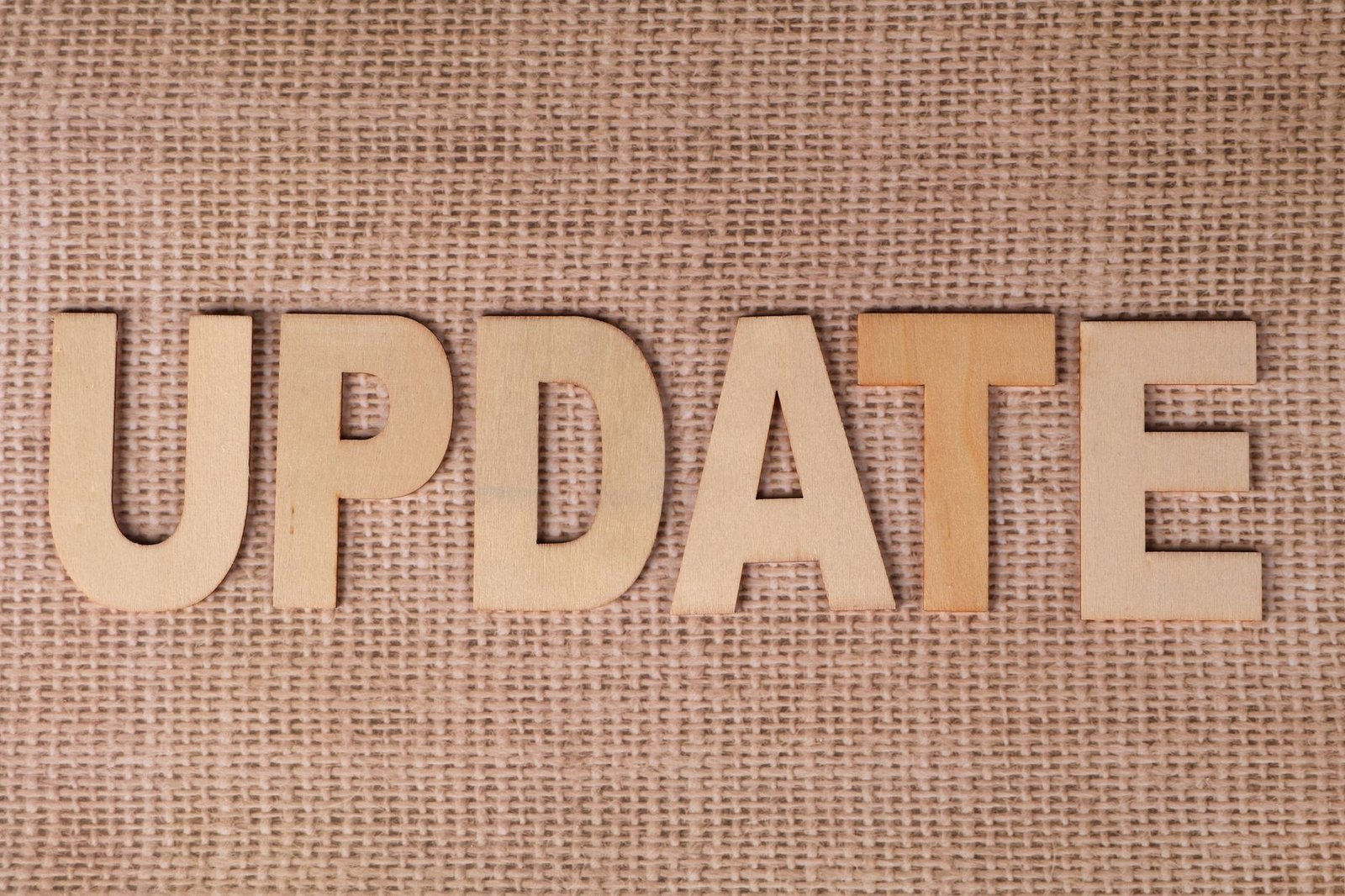 Live updates: An 'altcoin season' signal flashed, but bitcoin's slide is what set it off