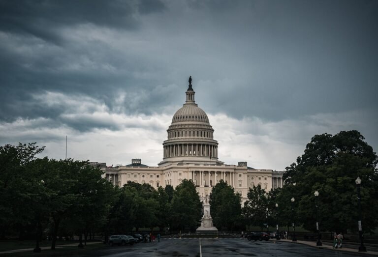Lummis Sets July as Senate Floor Deadline for Clarity Act, Tells Dimon to Read the Bill