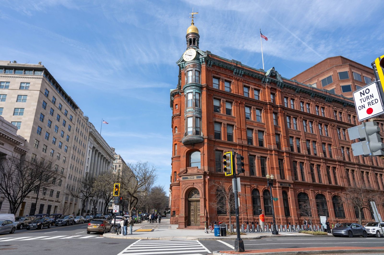 State Street Enters Stablecoin Reserve Race, Joins Blackrock and Goldman With New Genius Act Fund