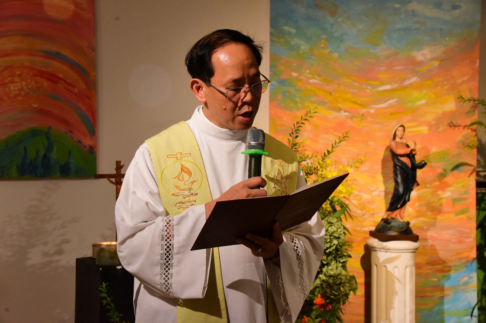 Nearly 100 Catholic Leaders Oppose CLARITY Act Over Trafficking Safeguard Provisions