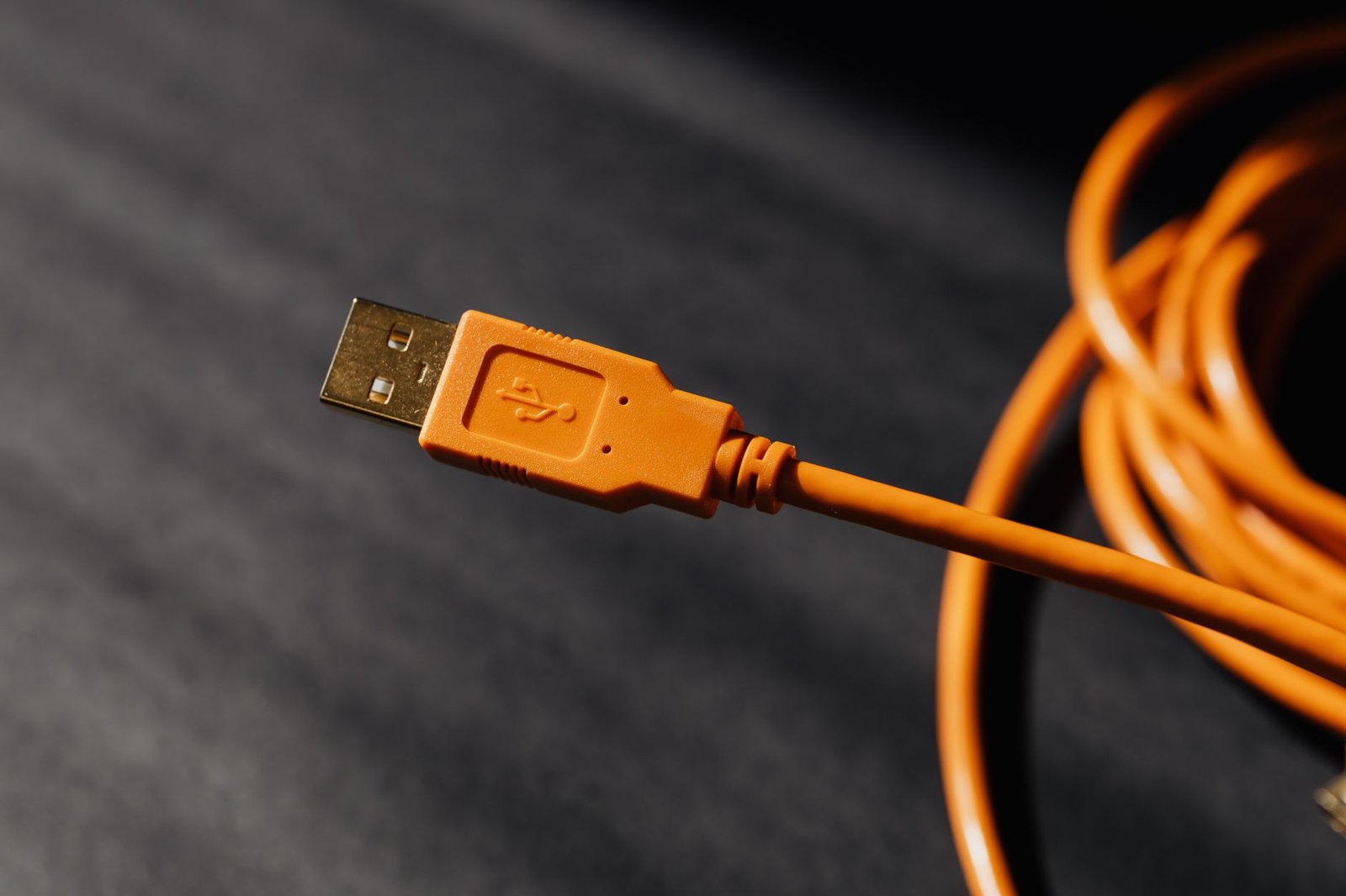 TV USB Ports Are More Useful Than They Look, With Four Practical Ways to Use Them