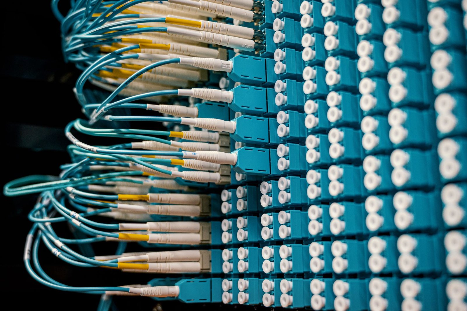 HIVE secures $220M AI infrastructure contract with Bell and Cohere