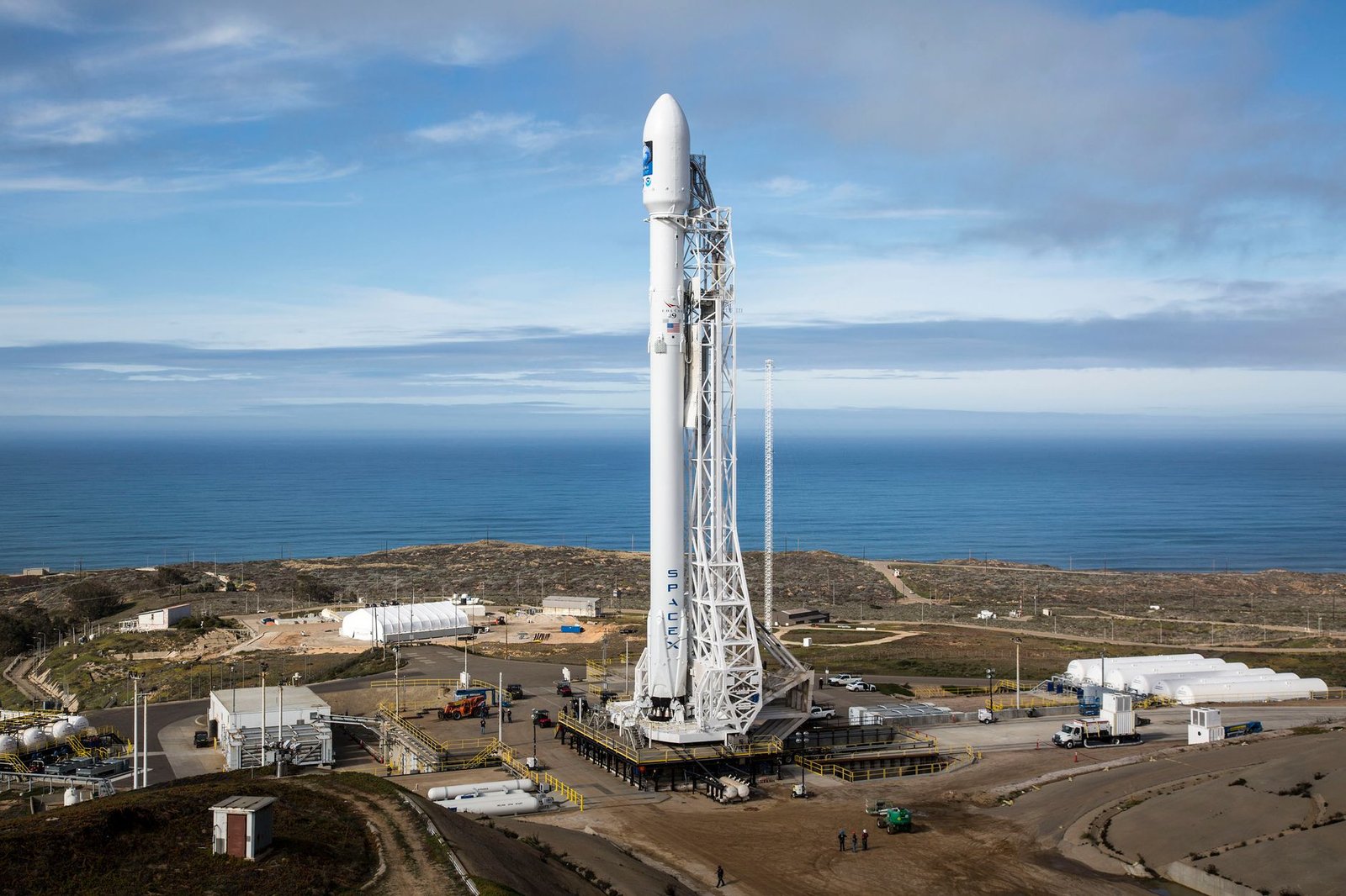 It's not SpaceX. Bitcoin ETF outflows may be an arbitrage story