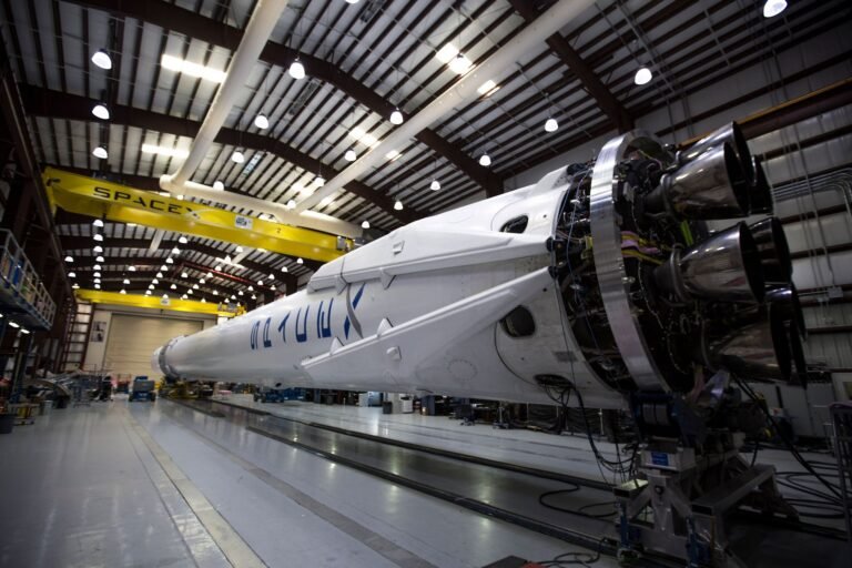 SpaceX Could Enter Major Index Funds Within Weeks After Trillion-Dollar IPO