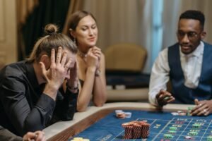 Traders Bet 60% Odds Anthropic’s Claude Mythos Drops Today as Rumors Hit Fever Pitch
