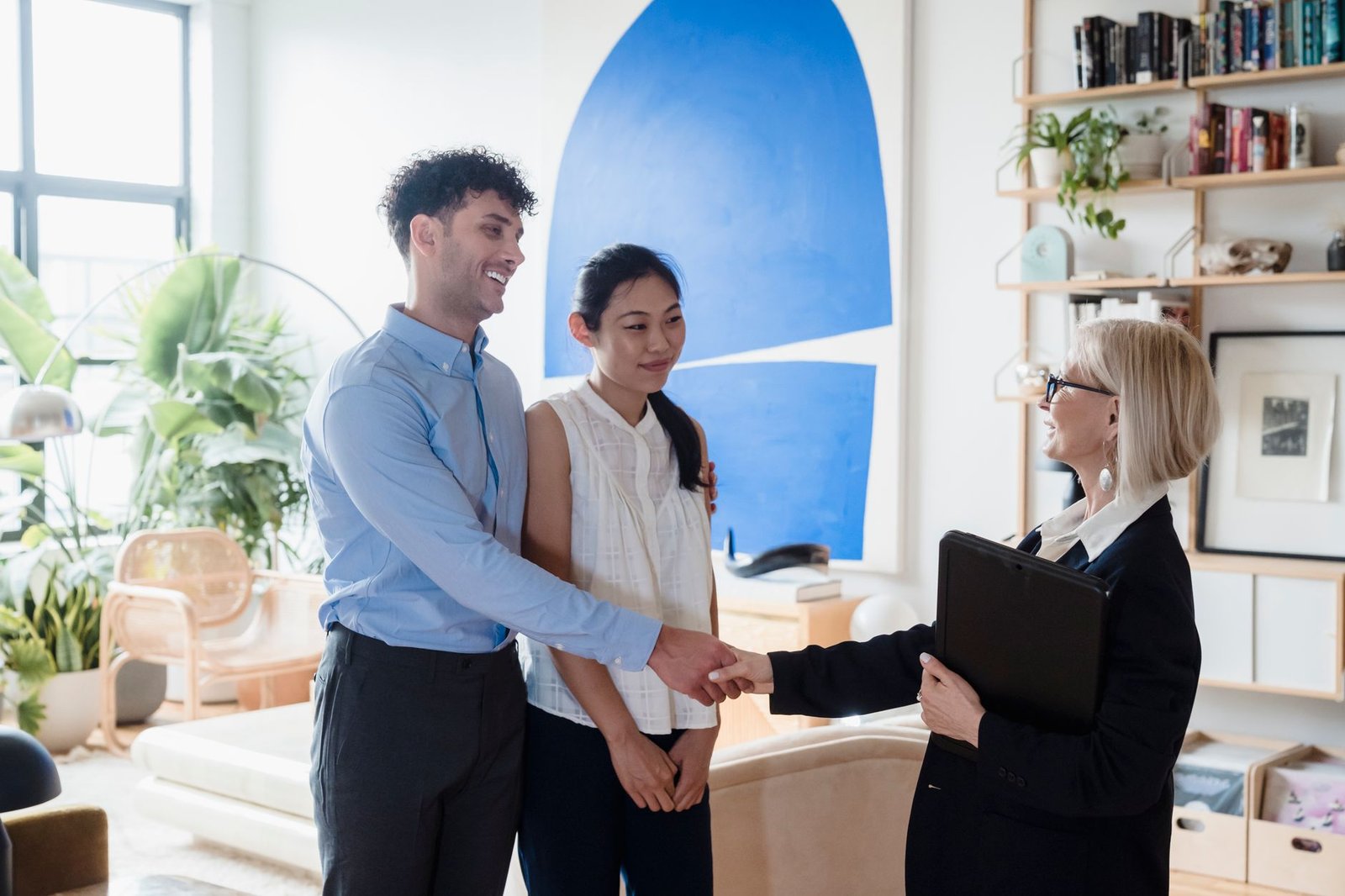 Coinbase Gives AI Agents Their Own Accounts to Trade and Pay