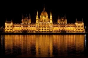 UK Parliament begins inquiry into banking chokepoint for crypto businesses
