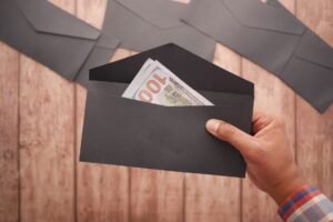 Robinhood slides 4% despite earnings beat as crypto revenue cools