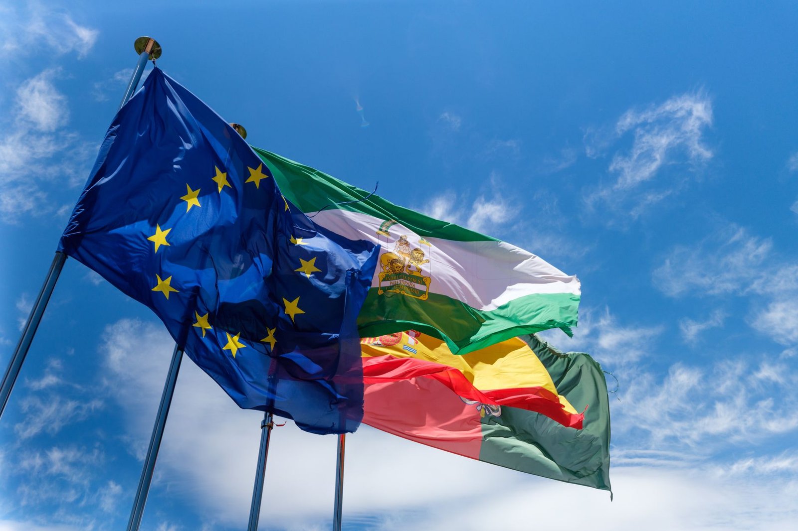 EU’s MiCA Deadline Reshapes Crypto Market as Spain Approves Venga
