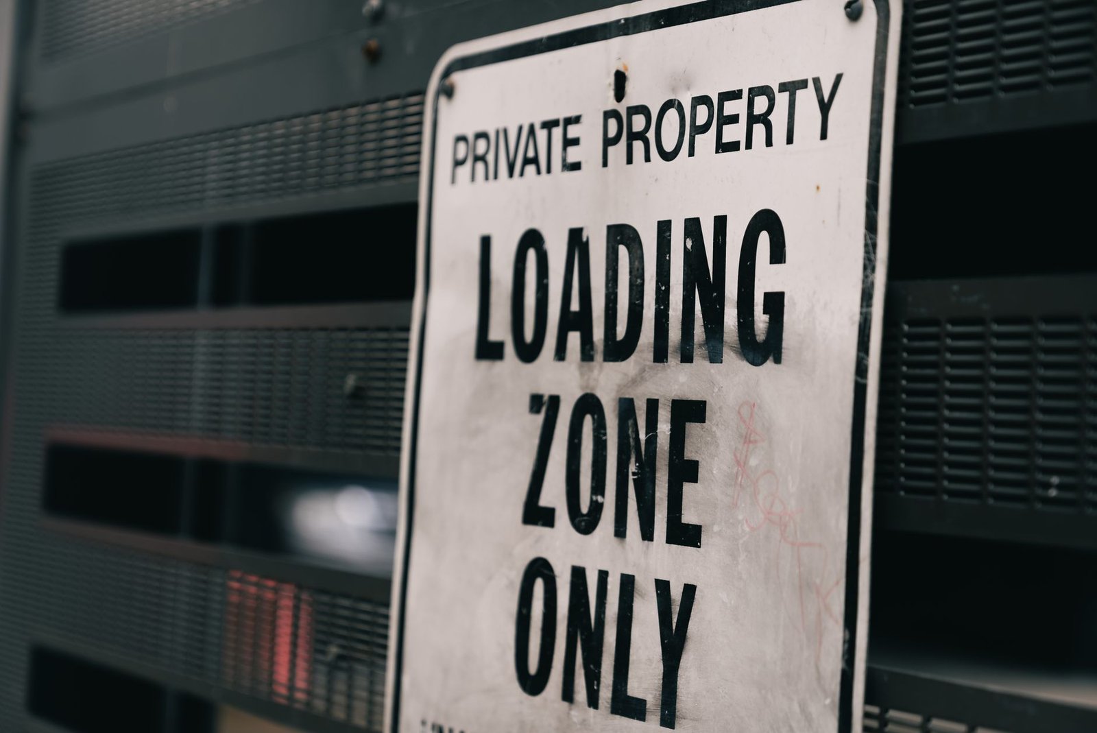 Coinbase secures UK authorization to offer traditional investments alongside crypto