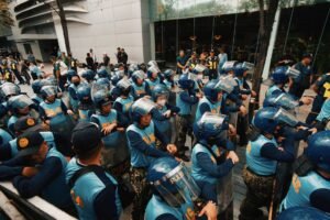 First Law Enforcement Group Backs CLARITY Act as Lummis Continues to Press for July Senate Vote