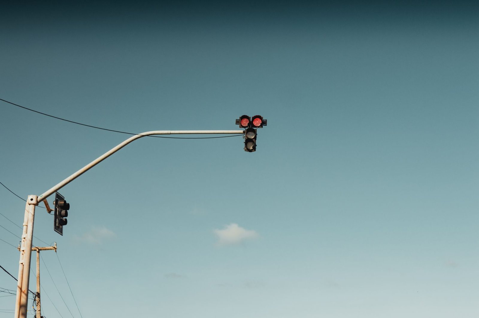 Bitwise says STRC selloff signals crypto cycle nearing a bottom, not Strategy’s breaking point