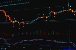 Bitcoin Clings to Monthly Gains as August's Volatility Looms