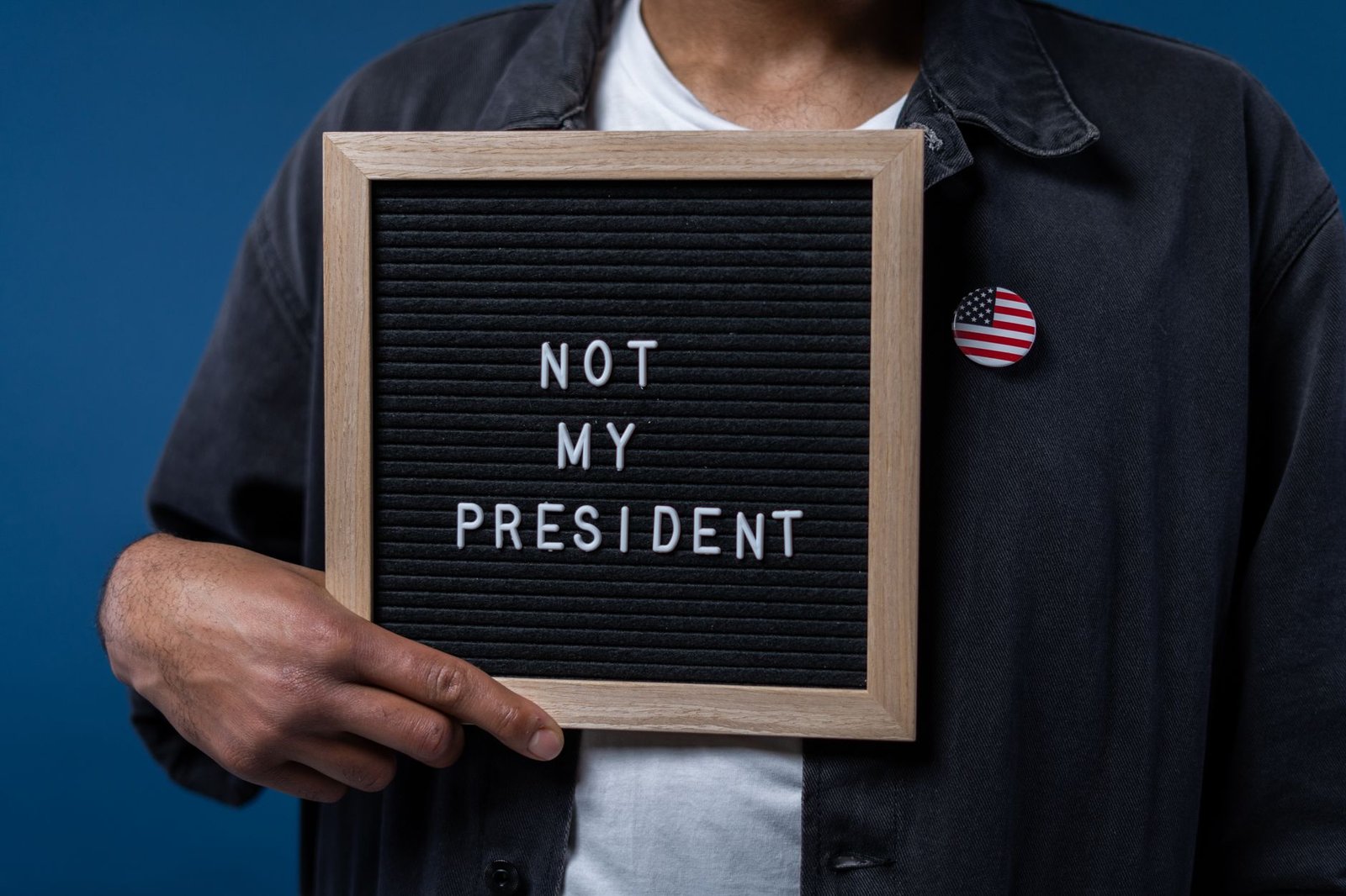Democrats Reject CLARITY Act Draft as Crypto Ethics Dispute Intensifies