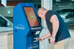 Coinbase lets businesses accept USDC payments from AI agents