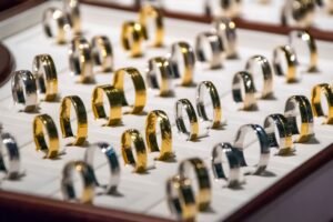 Gold and Silver Tighten Ratio to 66.9 as Both Metals Roar Higher