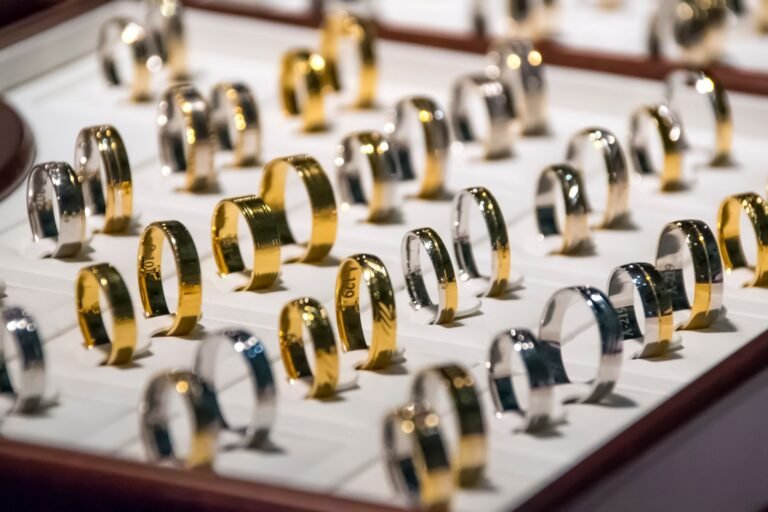 Gold and Silver Tighten Ratio to 66.9 as Both Metals Roar Higher