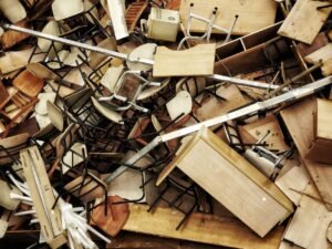 The Device in Your Junk Drawer Contains Real Gold. Scientists Just Found a Way to Get It Out With Cheese Waste