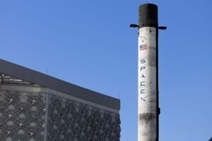 SpaceX extends decline to 11% on lockup expiration and capex spending fears