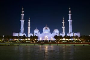 Abu Dhabi’s $764M Bitcoin Bet Holds Firm Through Market Pain