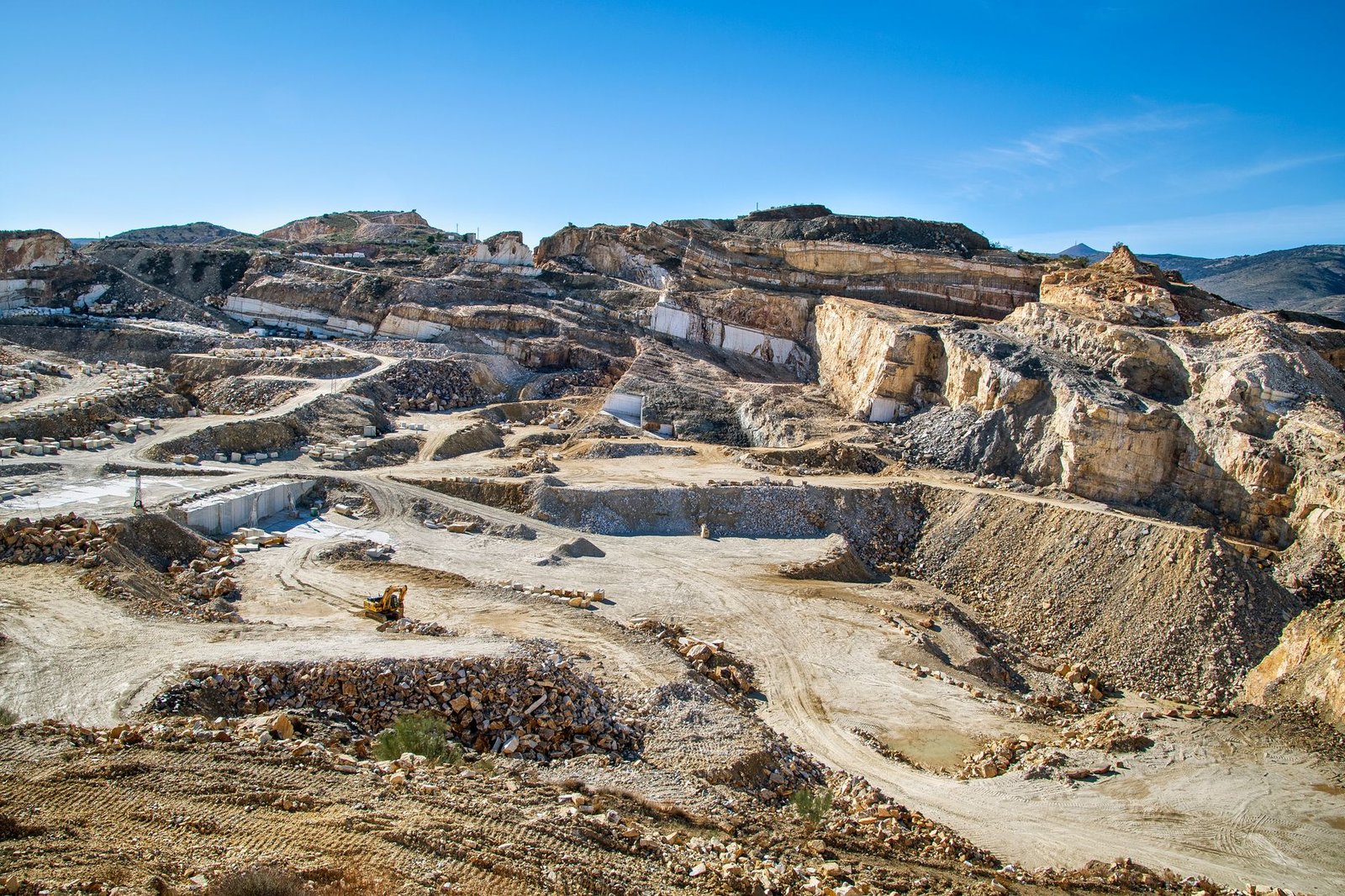 Roughnecks Quits BIP-110 Mining as Ocean Hashrate Collapses