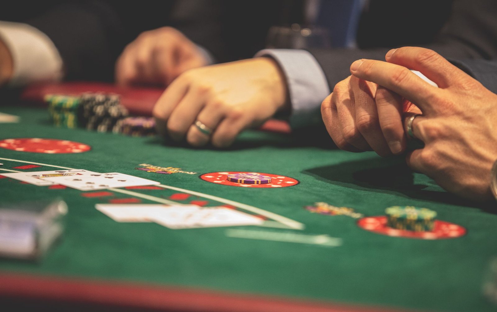 Dutch Gambling Operators Race for Licenses as Deadline Nears