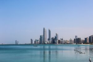 Coinbase Builds Abu Dhabi Hub to Put Global Stocks Onchain