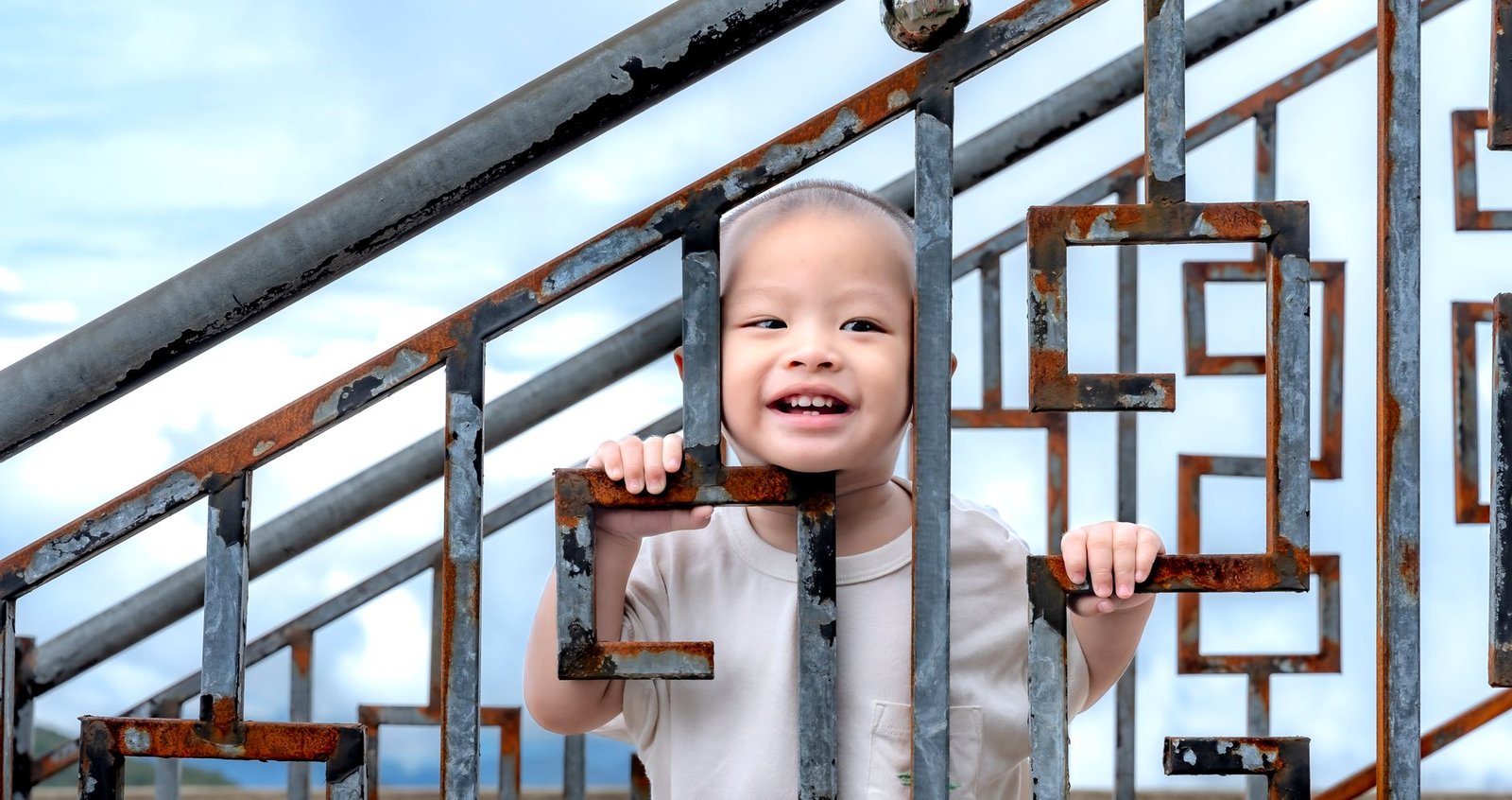 Chainalysis-run sting targets child exploitation networks with aid of Binance, Coinbase