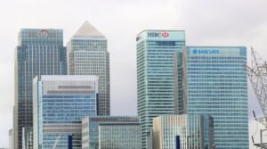 Standard Chartered analyst eyes $100K BTC as US Treasury doubles long-end buybacks
