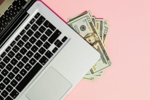 Uniswap Turns On Earn, Routing USDC, USDT and ETH Deposits Into Gauntlet-Curated Morpho Vaults