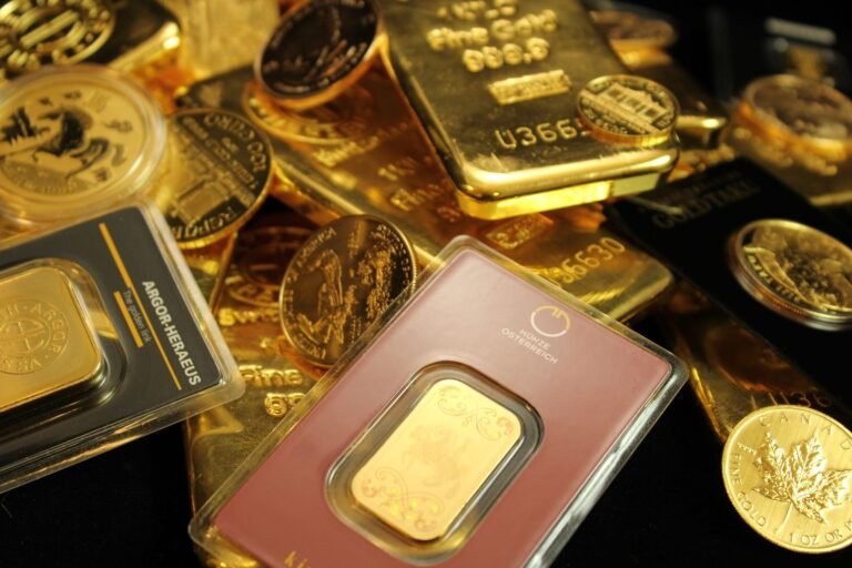 Gold Hits $4,620 as Treasury Buybacks Reignite the Dollar Debasement Trade