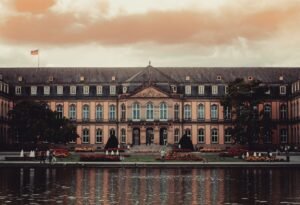 Luxembourg Expands FIU Alerts to Crypto Exchanges