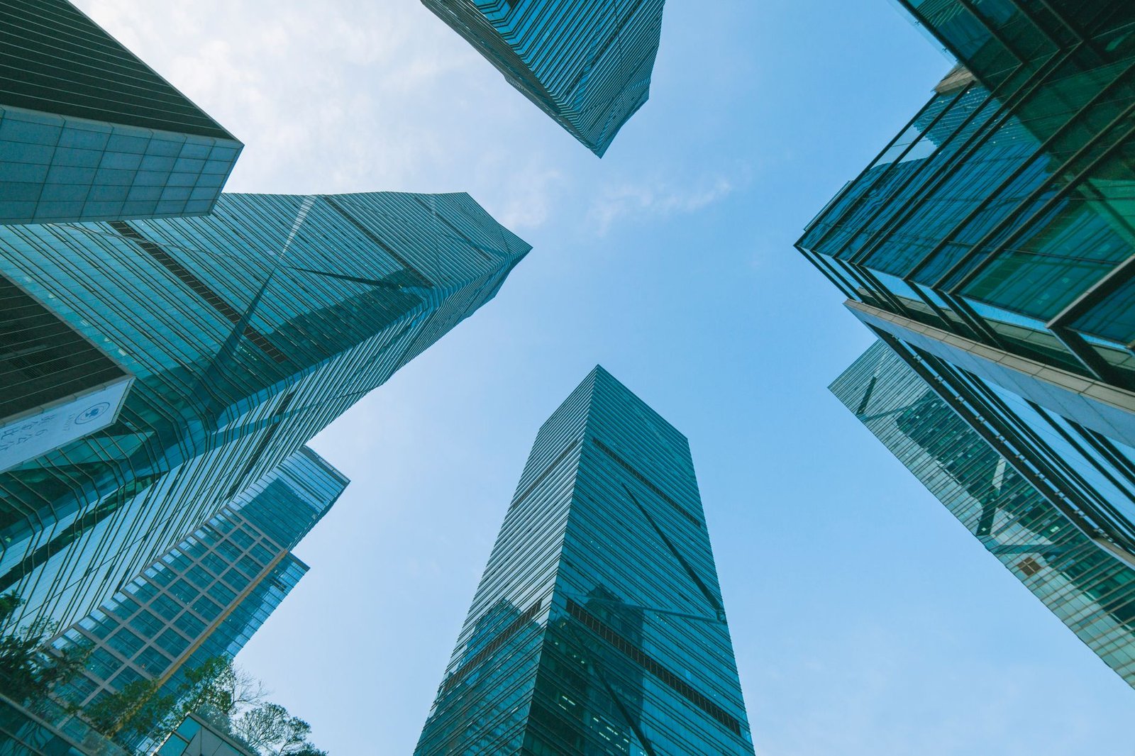 Standard Chartered Sets $10 Arbitrum Target on Robinhood and Tokenization Growth