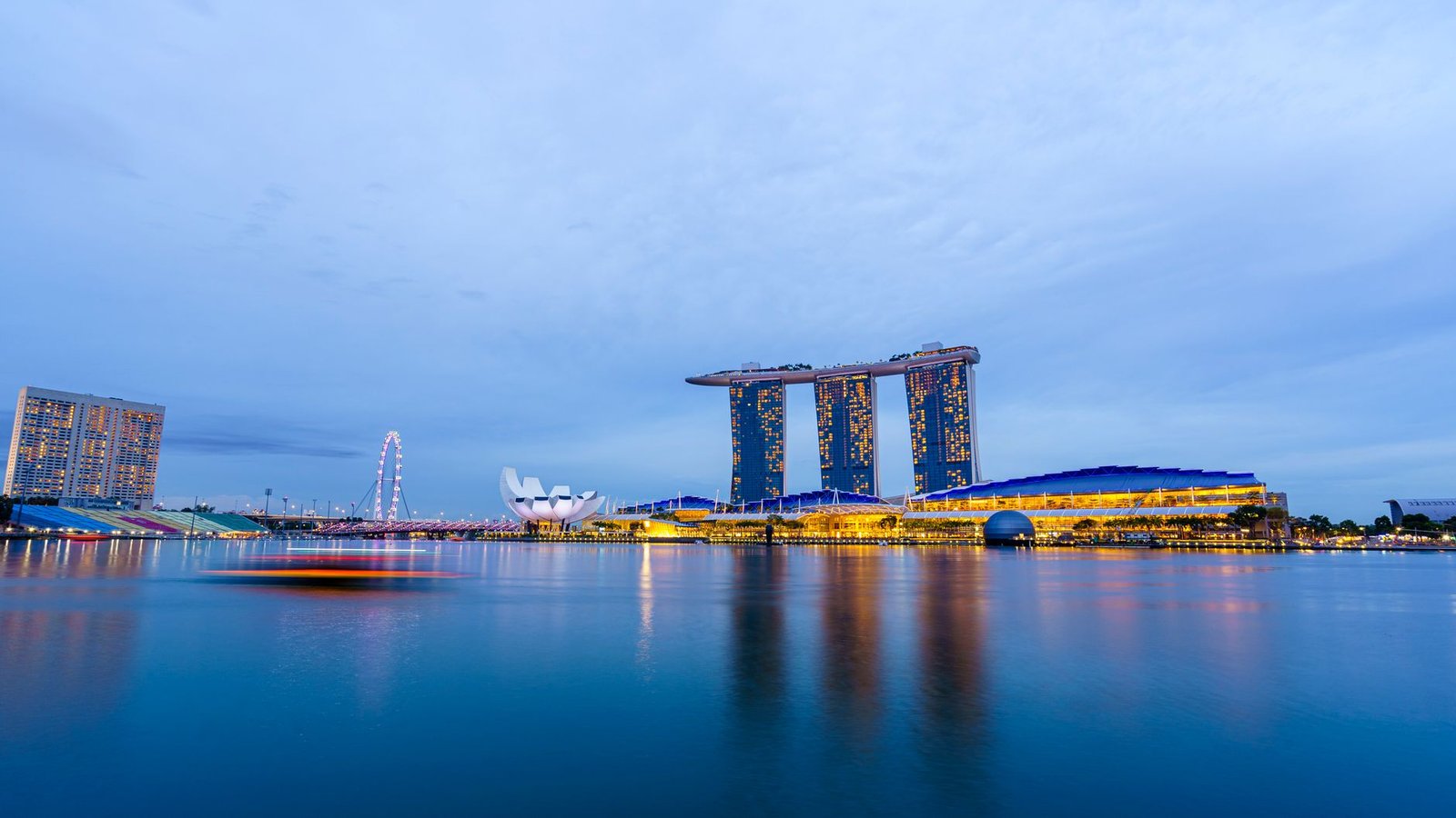 Singapore proposes 100% reserves and a ban on yields for stablecoin issuers