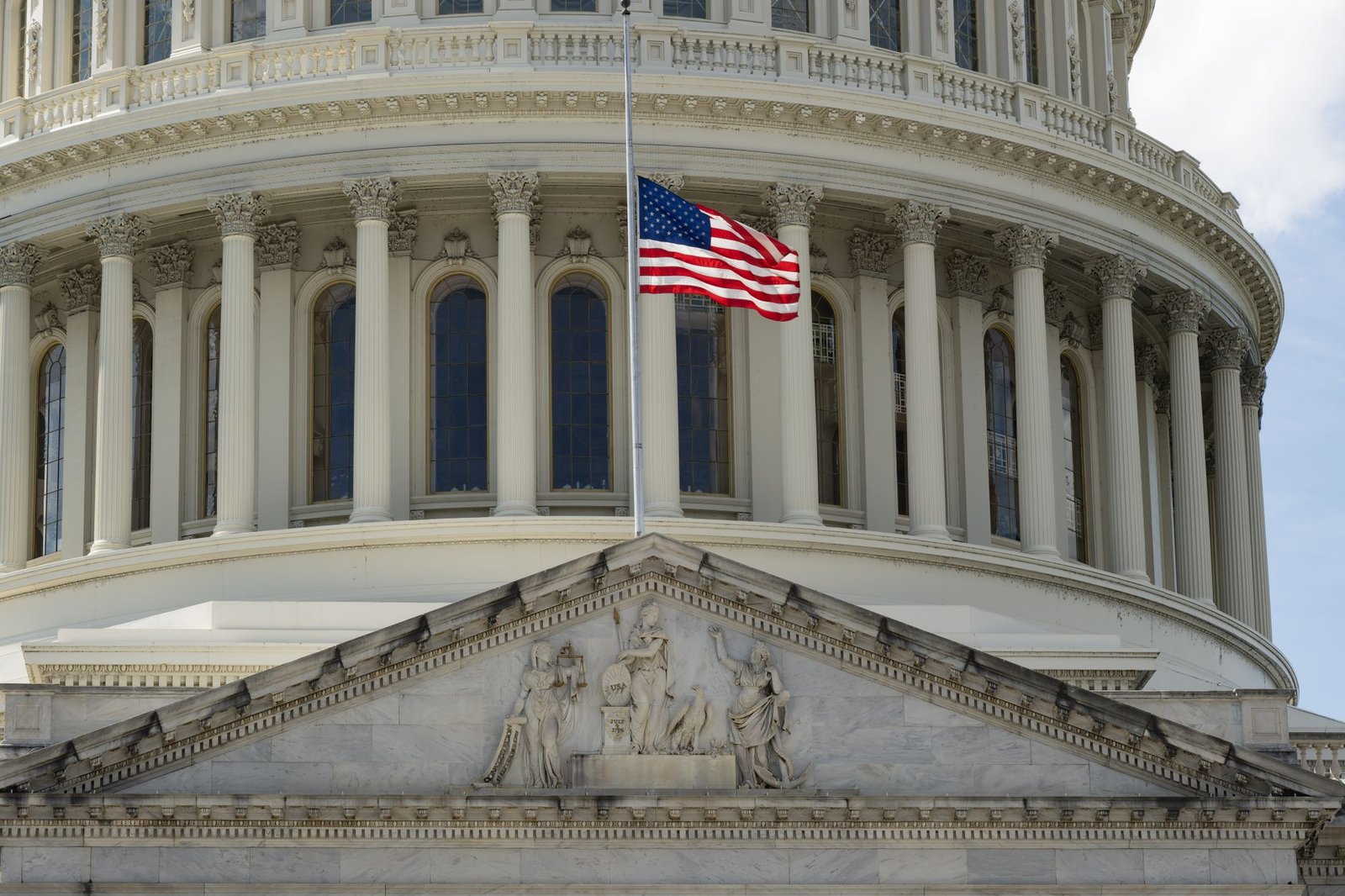 Kevin O’Leary says Congress will revisit CLARITY early next year as crypto tax bill advances