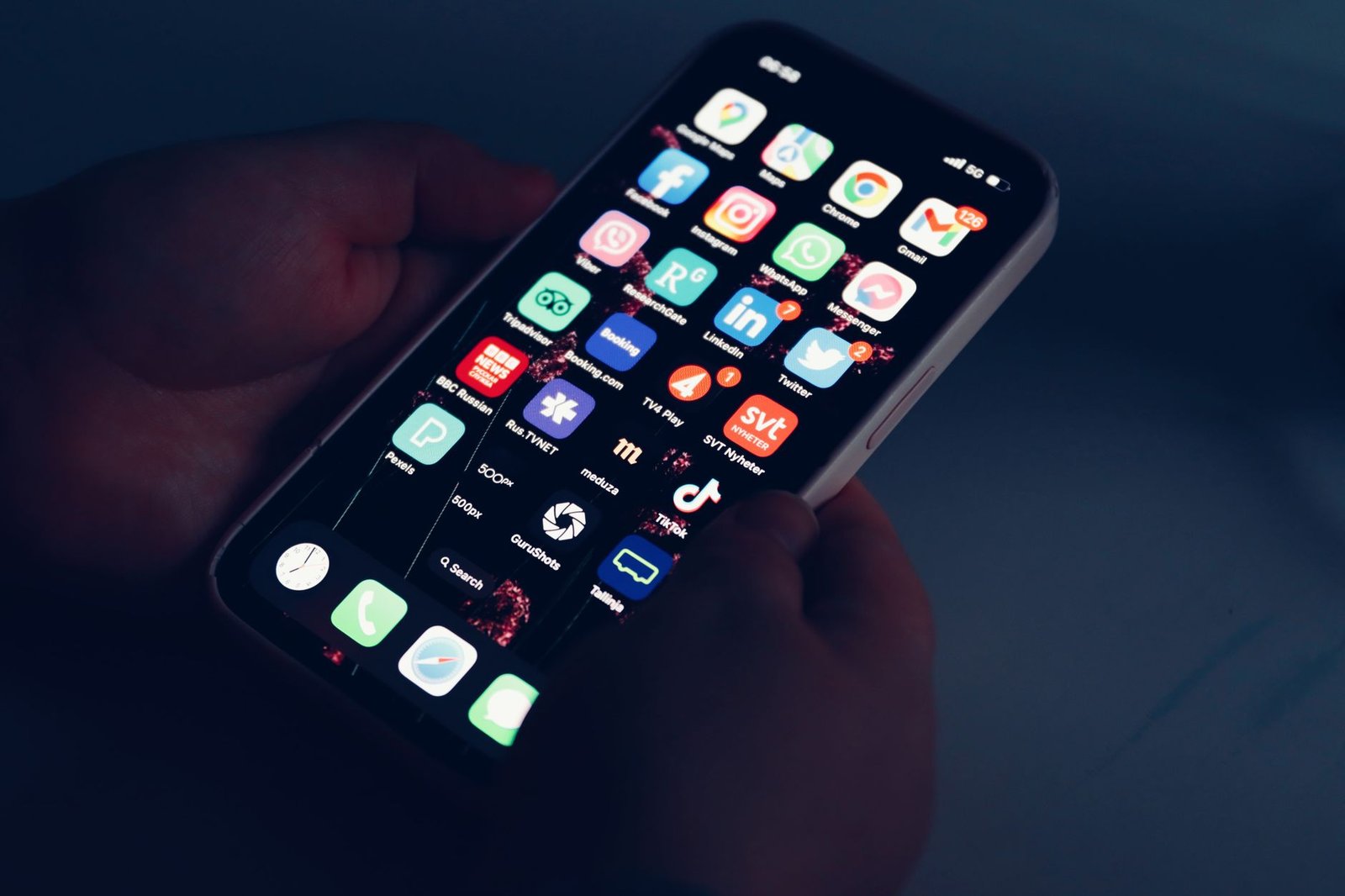 Malicious iOS app FomoPeek linked to $580K crypto theft, SlowMist says