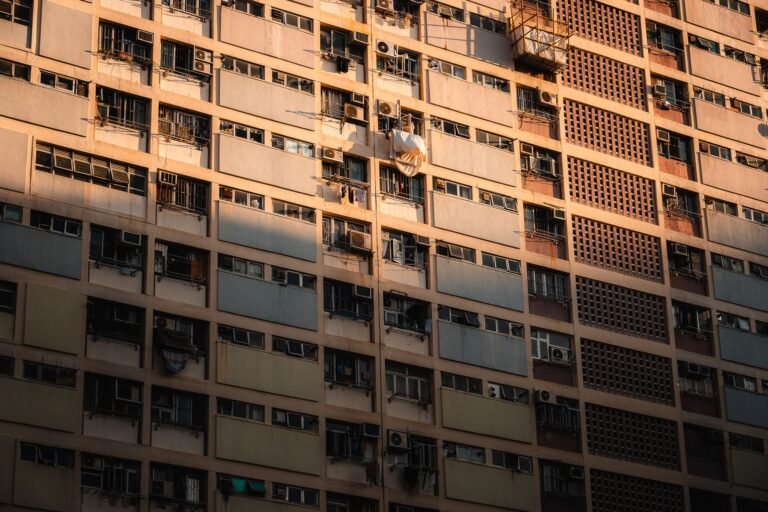 Hong Kong jails former banker over $1.6B false credit, cryptocurrency bribes: Report