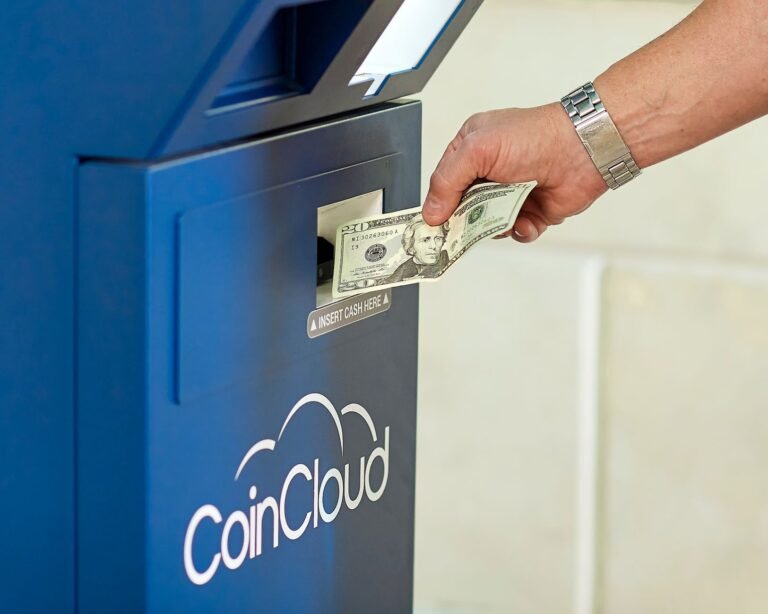 Coinbase users can now borrow USDC against bitcoin at a fixed rate