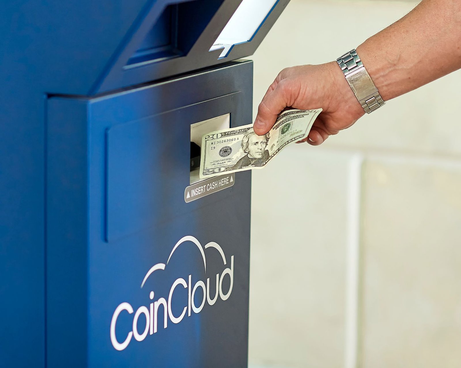 Coinbase users can now borrow USDC against bitcoin at a fixed rate