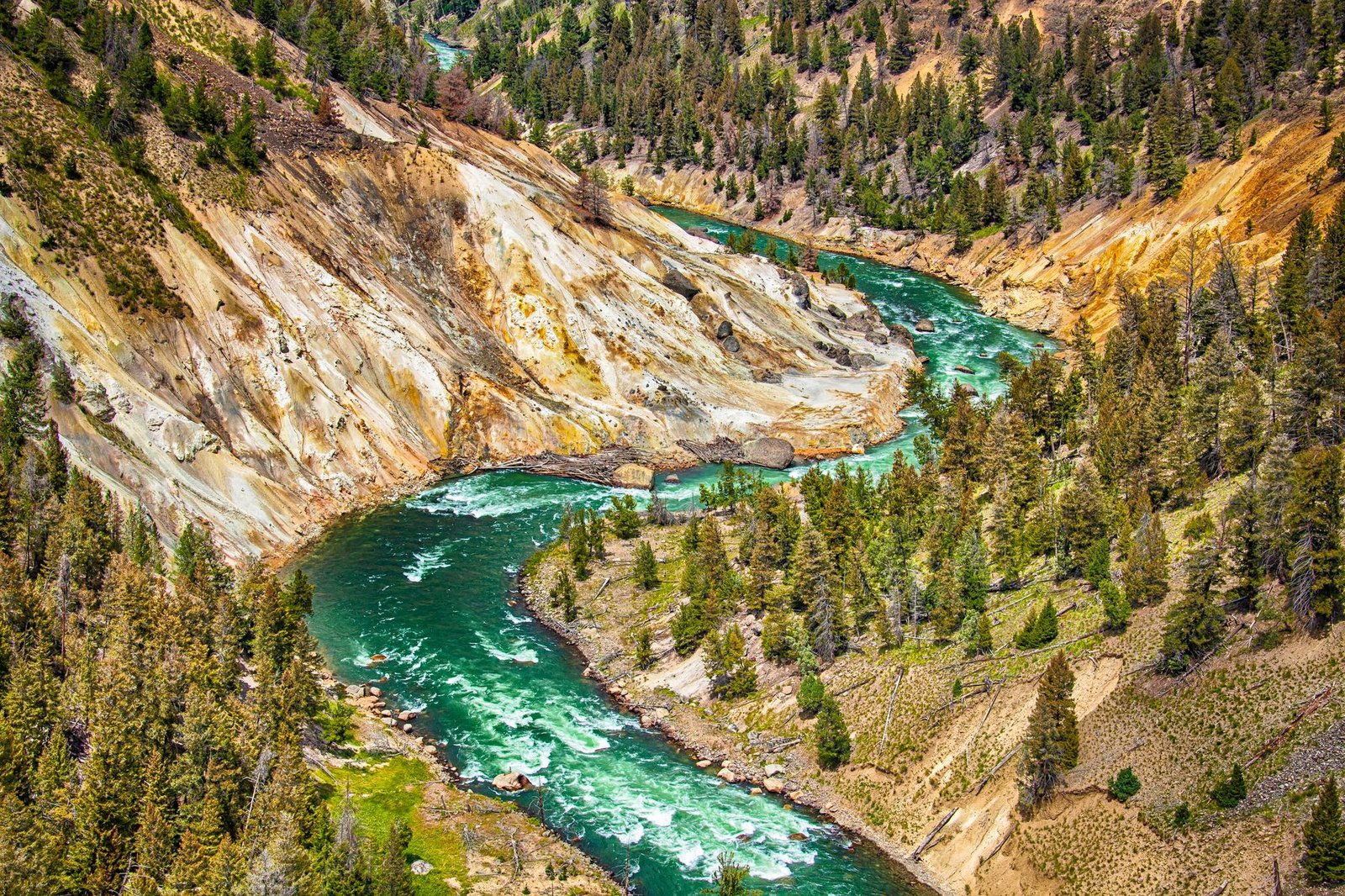 Wyoming adds Chainlink reserve verification to state-issued stable token