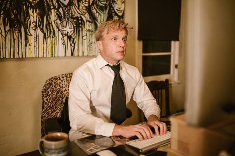 'The orange tie stays': Michael Saylor responds to venture capitalist's bitcoin obituary