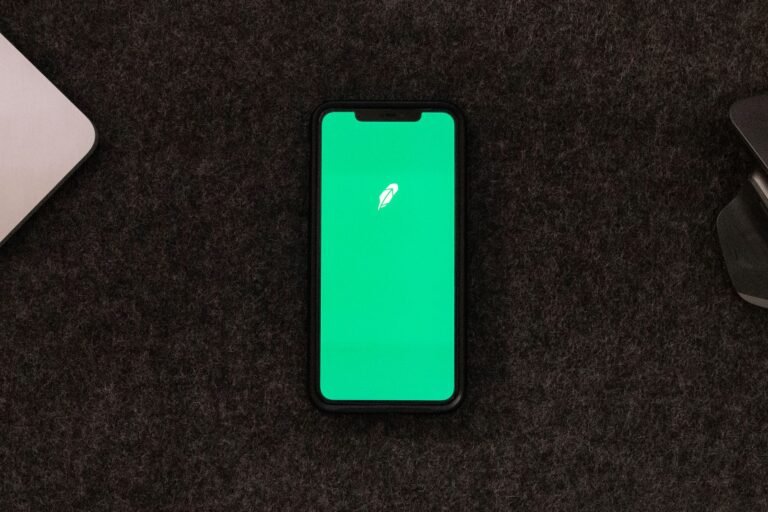 Robinhood Chain Volume Pushes Uniswap’s UNI Burn Past $250M a Year