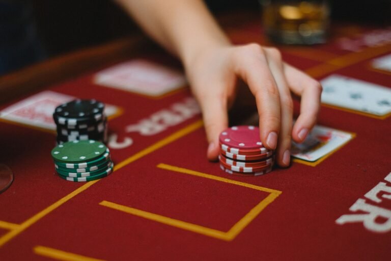 Trader Wins 26 Bets in a Row; Zcash and Strategy Shorts Are Bleeding