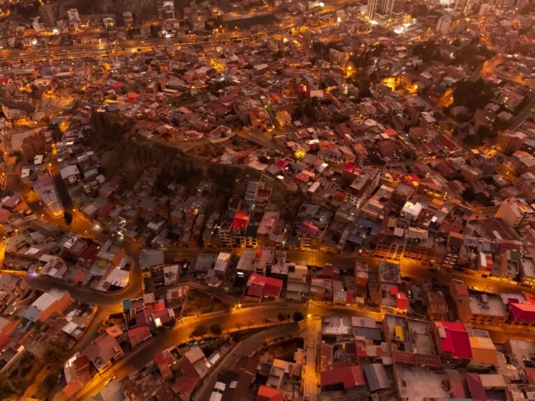 Tether backs Bolivian fintech bringing USDT payments to food delivery and banking