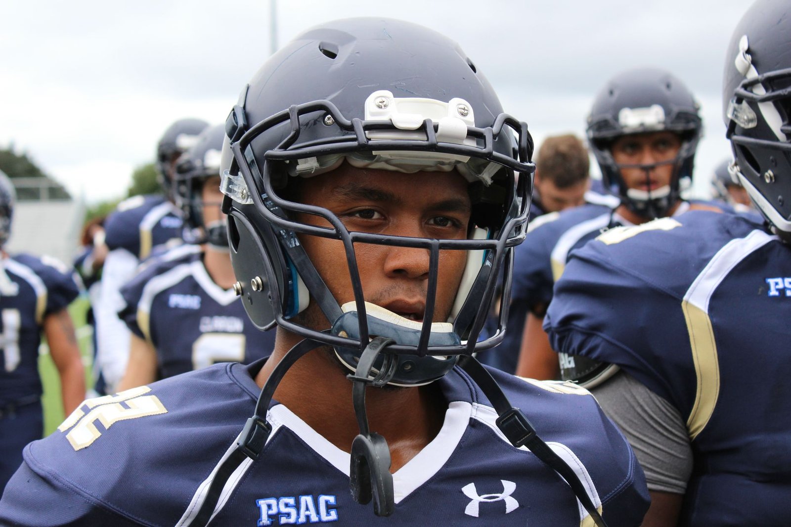 Eagles Star Saquon Barkley Says NFL Forced Him to Sell Polymarket Stake