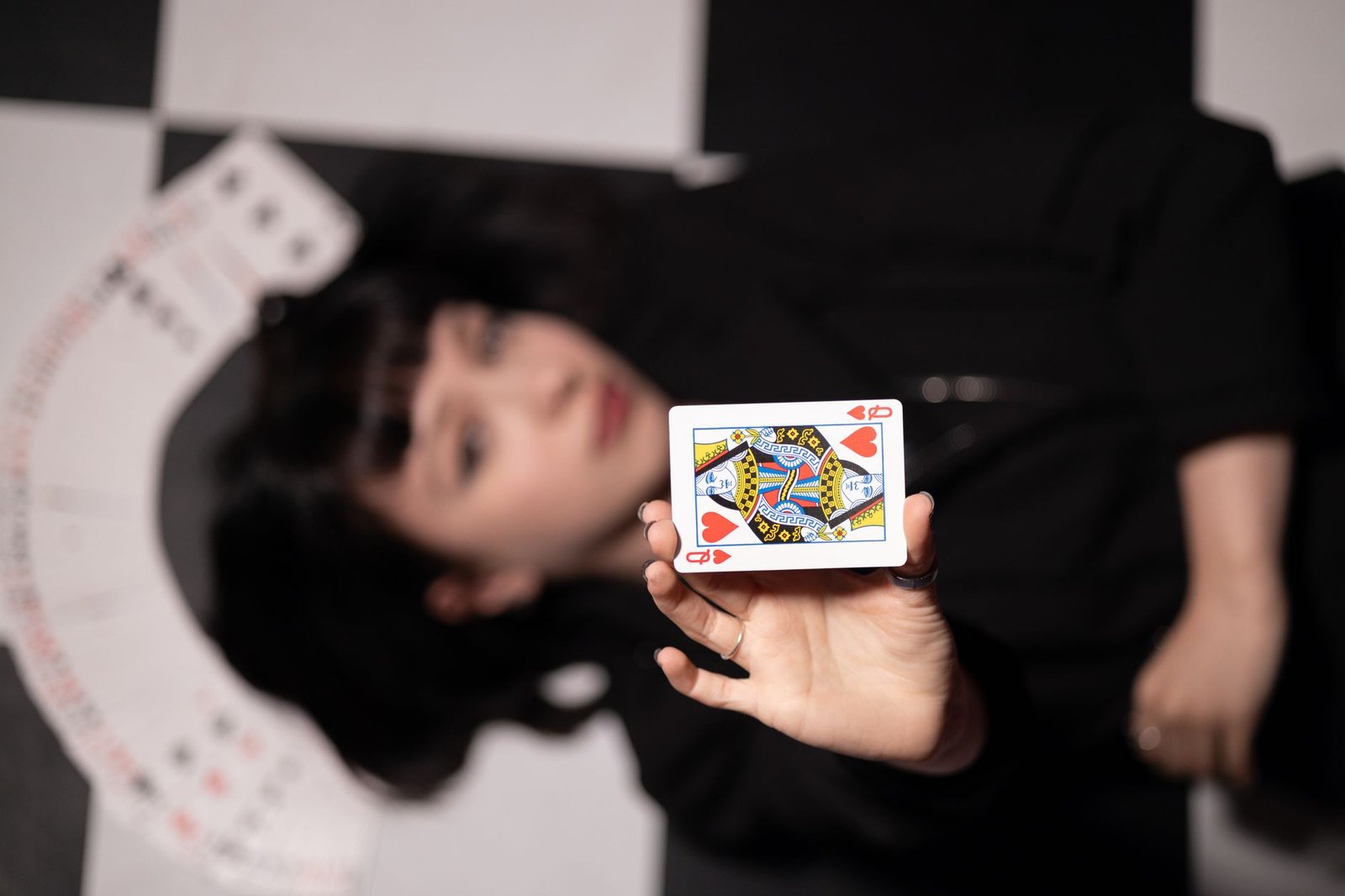 1inch Winds Down Card, Urges Balance Withdrawals by Dec. 18